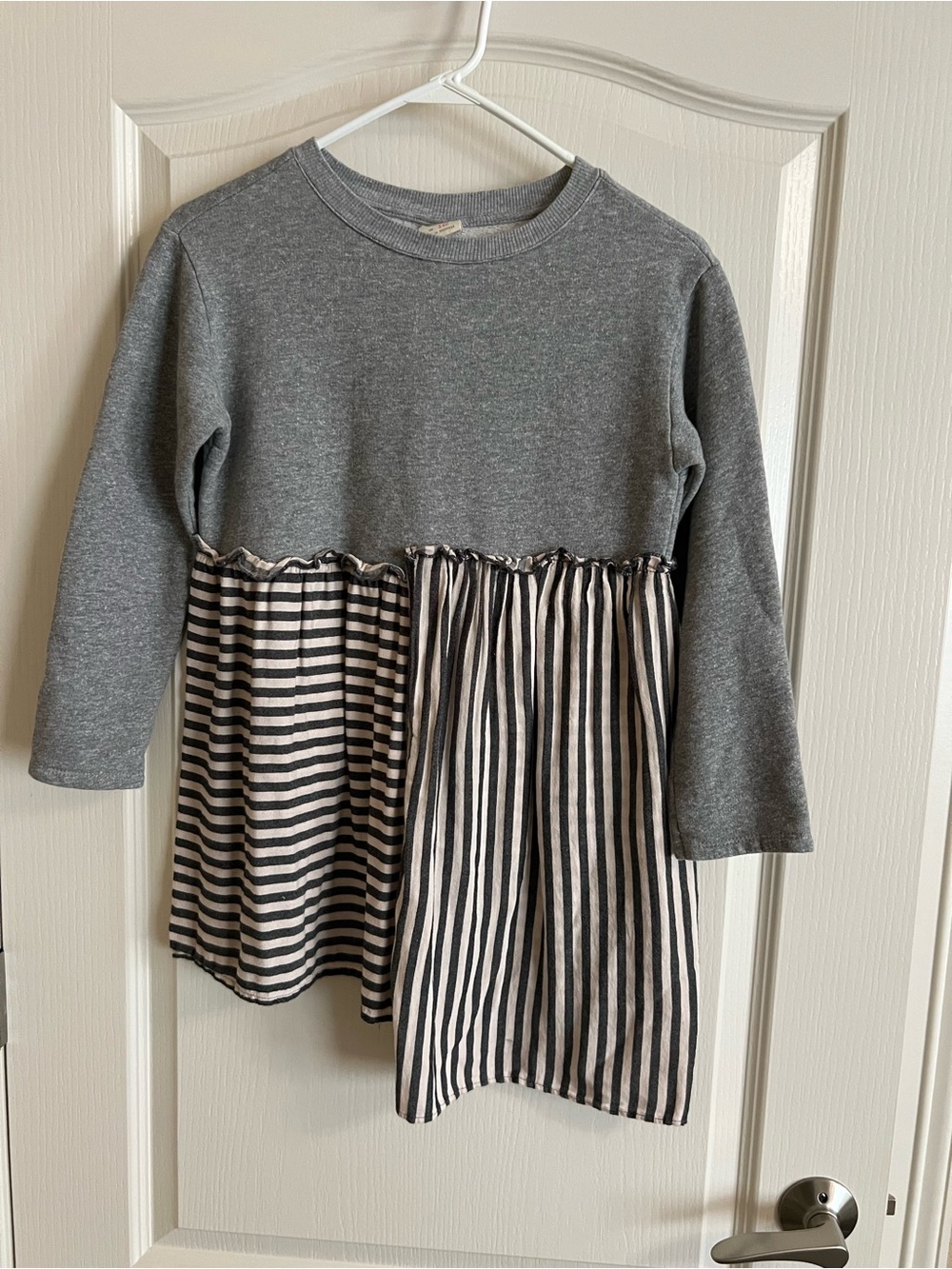 Zara Girls Gray Sweatshirt Top with Black & White Striped Skirt